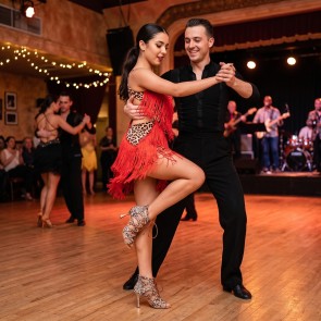 dancer_girl_dancen_salsa
