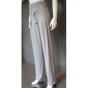 grijze papillon broek