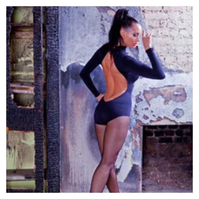 Chrisanne Backless Body