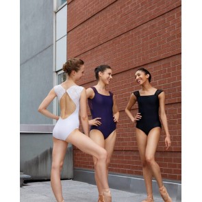 Ballet Rosa Dauphine Balletpak met Brede Bandjes en Open Rug voor Dames