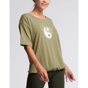 Temps Danse Agathe Balance Yoga T-Shirt olive voorkant