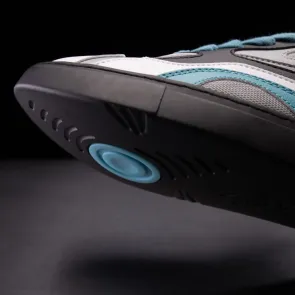 Fuego ATACA lage danssneakers neus